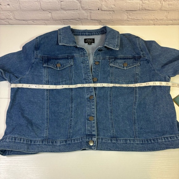 NWT Abbott Elementary Jean Denim Jacket Size 1X - Picture 8 of 10